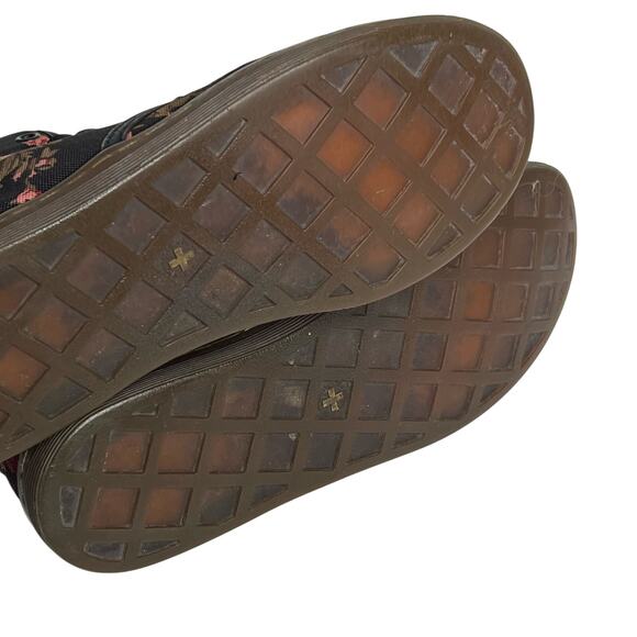 DR MARTENS Shoreditch Floral Mix Canvas Lace Low Boots Black Multi Womens Size 7 - Picture 8 of 10